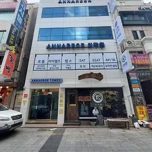 24-guesthouse-seomyun.busan-hotelsweb.com/