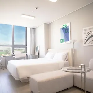  아파트 Uh Flat The Songdo